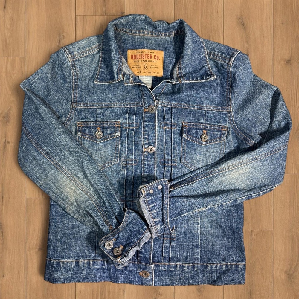 Vintage Y2K Hollister Denim Jacket Blue Trucker Cropped Style Women's S